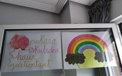 Euskara eskubidea aldarrikatzera deitu dute haur eskoletako gurasoek