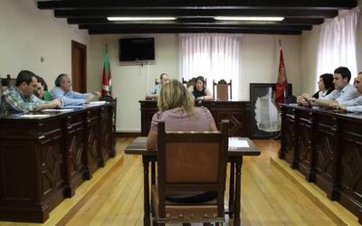 Diru-laguntzak eskatu ditu Orozkoko Udalak AP-68 autobidea erabiltzen duten herritarrentzat
