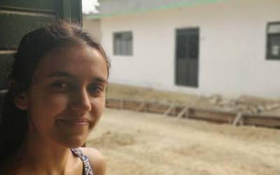 “Jende askok egunekoa irabazteko egiten du lan hemen; goseak beldur gehiago eragiten du birusak baino”