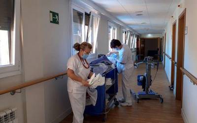 Koronabirusaren proba egin duten San Martin egoitzako langile eta egoiliar guztiek negatibo eman dute