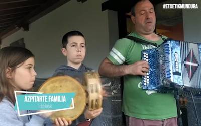 Azpitarte familia, etxetik mundura
