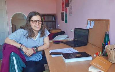Kiara Angulo: "Testuinguru zail honetan ikasleei ikasketekin jarraitzeko erraztasunak eta baliabideak eskaintzea izan da gure helburua"