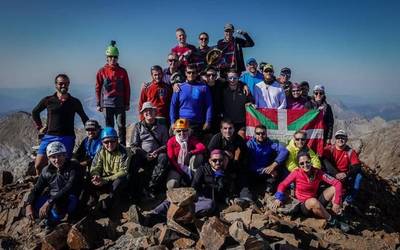 Bideoa plazaratuko du Mendiko Lagunak taldeak, mendizaleek bidalitako irudiekin