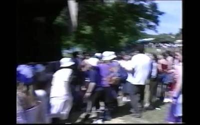 Gaur bezalako egun batean, 2000. urtean, Herri Urratsen Ttipi-Ttapa Telebistak egindako erreportajea