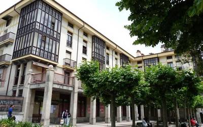 Beste adineko bat hil du COVID-19ak Arrasateko Iturbide Egoitzan
