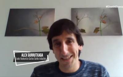 Alex Gurrutxaga, etxetik etxera