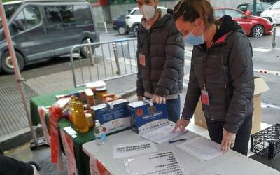Oinarrizko produktuen eta elikagaien bilketa egiten ari da Krisiaren Seme-Alabak Sare Sozialista