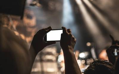 "Musikaren munduan dabilen jende asko ez da musikaz bizi"