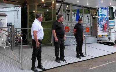 Salbatoren konfinatutako Il Circo Italianoko langile bat hil da istripu baten ondorioz