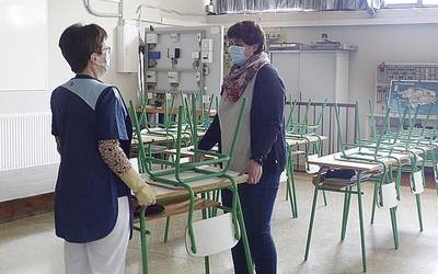 Bailarako ikasle gutxi batzuk astelehenean itzuliko dira ikasgelara