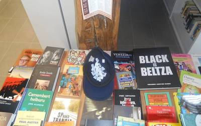 Martxan da berriz liburutegiko mailegu zerbitzua