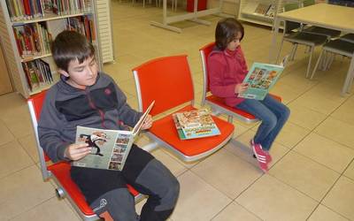 Astelehenean irekiko da Arrasateko Udal Biblioteka maileguak itzuli eta hartzeko