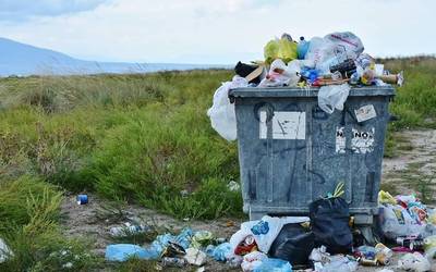 Nafarroako 10 gaztetik ia 8k murriztu dute plastikozko poltsen erabilera