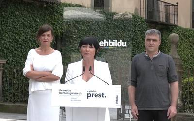Maddalen Iriarte: "Gu ere txalo egitera ateratzen ginen balkoira. Txaloak amaitu dira, erabaki politikoen unea da orain"