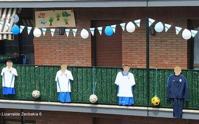 Lagun Onak klubaren eguneko balkoien lehiaketak baditu irabazleak