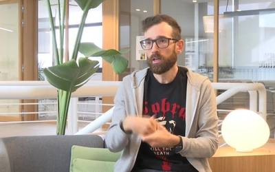 COVID-19ari lotutako miaketa-aplikazioa garatzeko oinarri teknologikoa sortu dute Googlek eta Applek