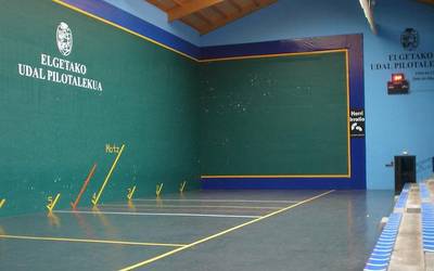Elgetako frontoia eta squash kantxa erabilgarri ekainaren 15etik aurrera