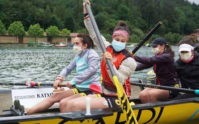 Estropalariak uretan dira berriro