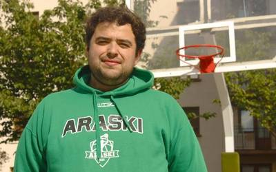 “Gizonezkoen eta emakuzmekoen saskibaloiaren arteko ezberdintasun handiena ekonomikoa da”