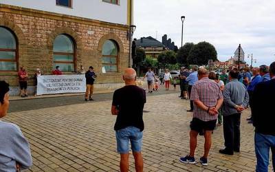 Pentsio duinen aldeko beste elkarretaratze bat egin dute Zumaian