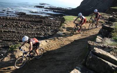 Ostegunetik aurrera eman ahal izango da izena udako kirol ikastaroetan