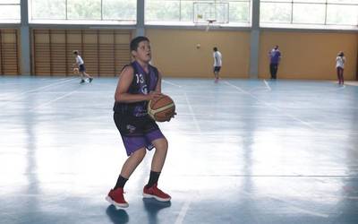 Ointxe!-ren saskibaloi campuserako izena eman daiteke