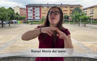 [BIDEOA] "Osasun arreta guztia telefono bitartez egin da; zer egin dezakegu gorrak garenok?"