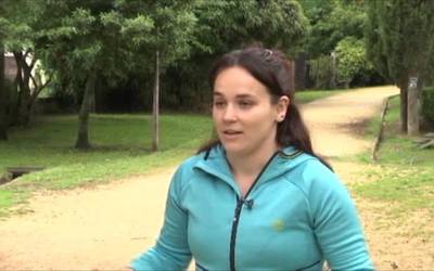 Eider Altube arrasatearra Isuntza taldeko arraunlaria da