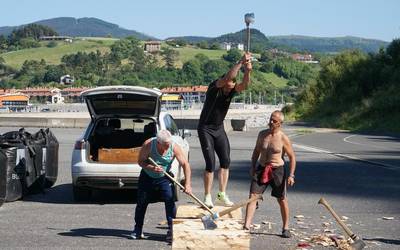 Irudietan: Joxean Olaskoaga 'Aizperro'-ren entrenamendu saioa