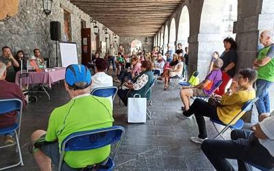 Jakoba Errekondoren bisitak interes handia piztu du Leitzan