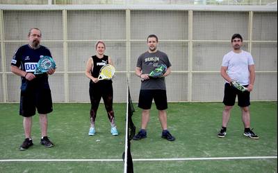 Hamasei bikoterekin hasi dute Mendaroko padel txapelketa