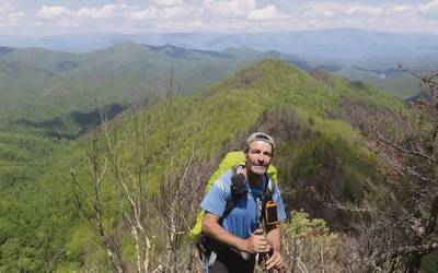 “Bizitzaz eta erresistentziaz betetako esperientzia da Apalatxeetako bidezidorra”