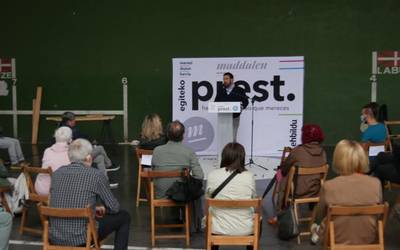Osasun eta zaintza publikoak indartzearen aldeko apustua plazaratu du EH Bilduk Orozkon