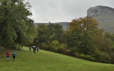 Julen Reketak gidari lana egingo du musika eta mendia uztartzen dituen Urmuga irteeran