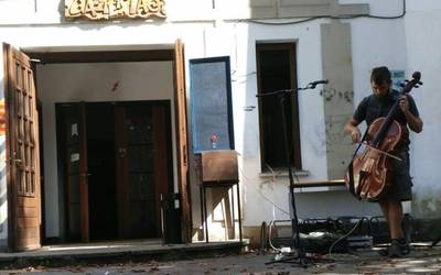 Amorante eta Trigger arituko dira gaur Antixena gaztetxean