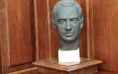 Juan Carlos Borboikoaren bustoa Getxoko osoko bilkuren aretotik kentzea onartu du Udalbatzak