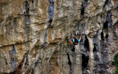 Josema Urrestarazuk “Basapiztien eremua” 9 a mailako bidea kateatu du Etxaurin