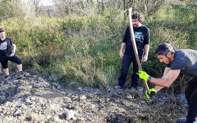 Hezeguneak egokitzeko auzolan saioa izango da larunbatean