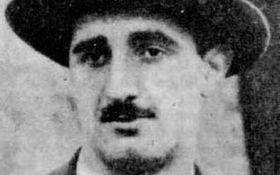 Ramon Belaustegigoitiaren "Euzkadi en llamas" liburua dendetara itzuli da