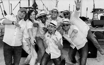 'Havana 537' taldearen musika kubatarra bihar frontoian