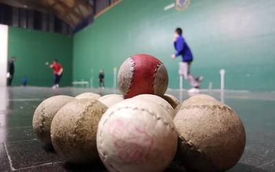 Herriartekoan, Amurrioren aurka jokatuko dute Aramaioko pilotariek