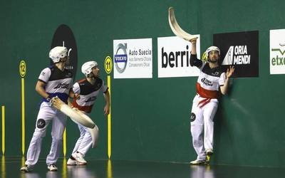 Juanenea eta Endika finalean dira eta Goikoetxea V.a eta Barrenetxea IV.a kanpoan
