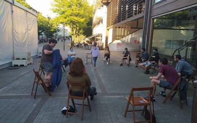 Etxebizitza asanblada sortu berria, 18. 'Katuplaza' irratsaioan
