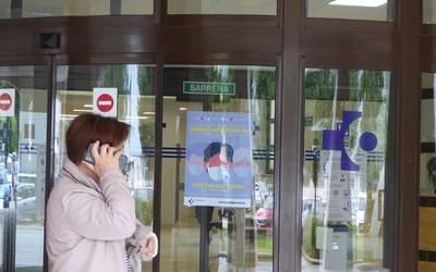 Bergaran eta Arrasaten koronabirus kasu berri bana atzeman dituzte