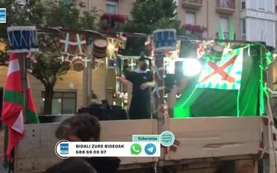 Herrietako jaiak hizpide, 'Etxetik Plazara' saioan
