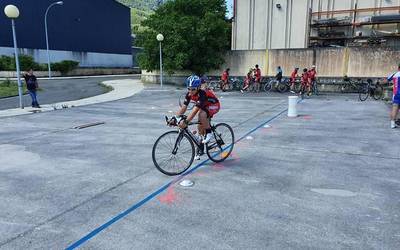 Burunda Txirrindularitza Taldearen aurkezpena etzi