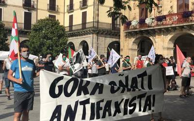 Herritarrek esan dute ez dutela "faxistarik" gura Oñatin