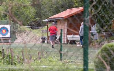 Arku tiraketa eremua berritu dute Igartza klubeko kideek