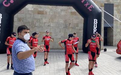 Froome zuzentzea ametsa dela baina izango duten presioa izugarria izango dela uste du Guerrerok