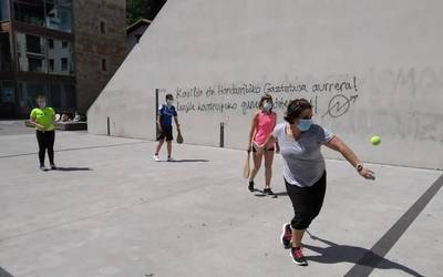 Emakumeen pala txapelketa jokatuko da uztailean eta abuztuan Odietan